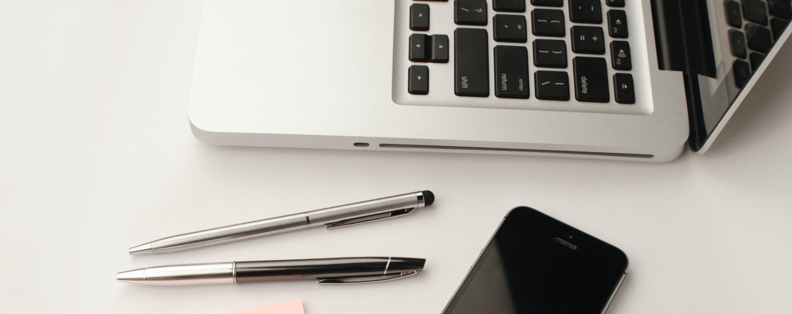 Czy „Tarcza Antykryzysowa” umożliwia spółce aneksowanie umowy zlecenie za pośrednictwem e-mail?